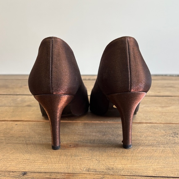 Stuart Weitzman Brown Heels - Picture 4 of 8